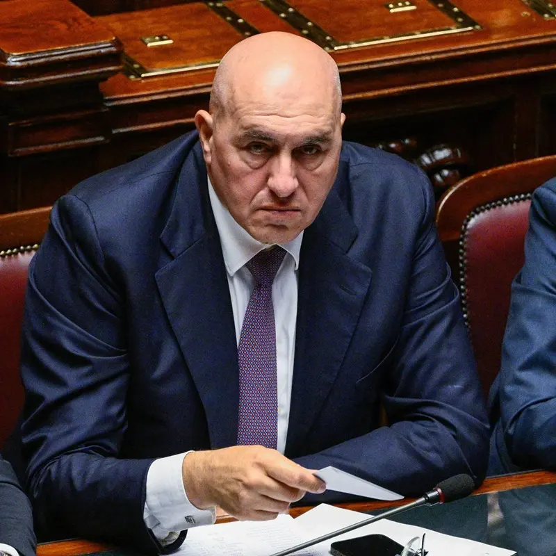 Missile contro la base italiana di Erbil, nessun ferito tra i militari. Crosetto: «Stanno tutti bene»\n