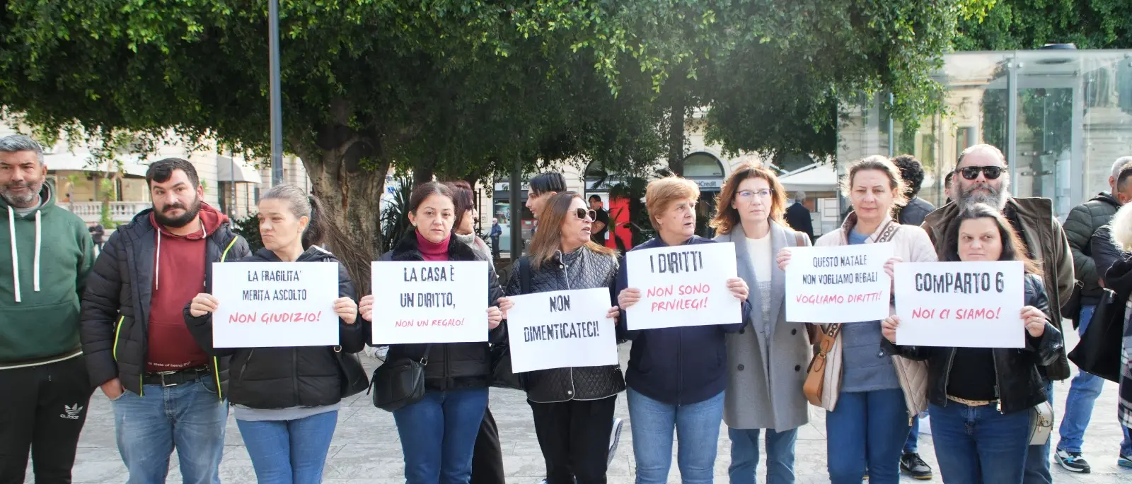 Reggio, le famiglie del\u00A0comparto 6 di Arghillà a Battaglia: «Dateci una casa\u00A0dove i nostri figli possano smettere di avere paura»\n