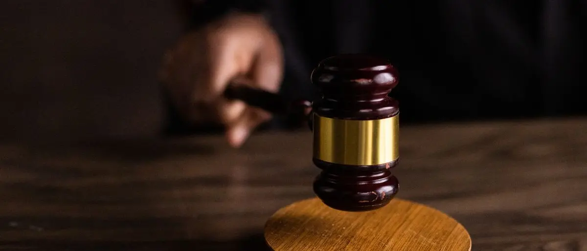 Non partecipò all’estorsione, assolto in appello dopo la condanna a 8 anni in primo grado: la sentenza Handover –\u00A0NOMI\n