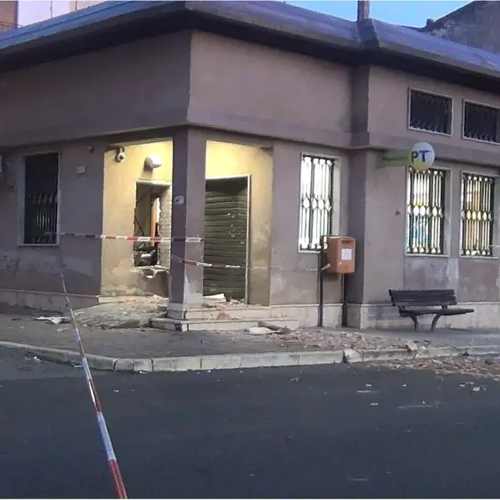 Cassano All’Ionio, ufficio postale distrutto da un’esplosione: parte il percorso per la riapertura\n