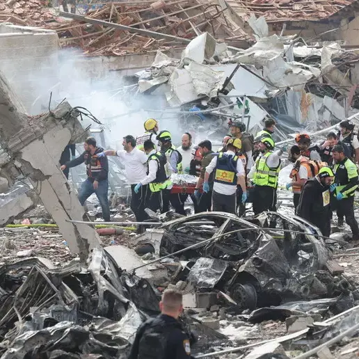 Iran, l’Unhcr:\u00A03,2 milioni di sfollati dall’inizio degli attacchi di Israele e Usa a Teheran\n