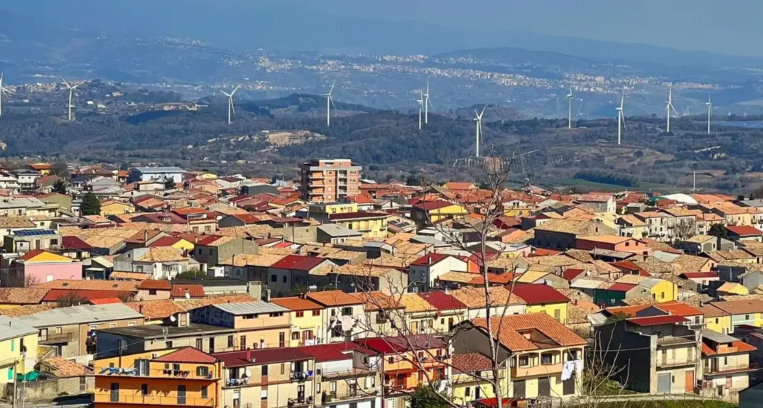 Tutela della salute e bonifica del territorio: a Girifalco nasce lo “Sportello Nazionale Amianto”\n