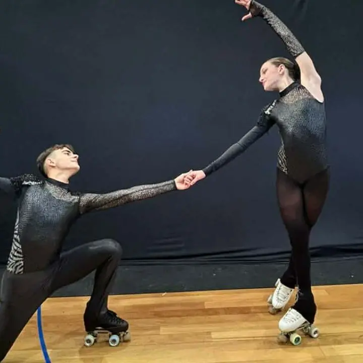 Pattinaggio Lamezia, soddisfazione mondiale: i giovani Gianfranco e Federica convocati per la World Cup in Germania\n