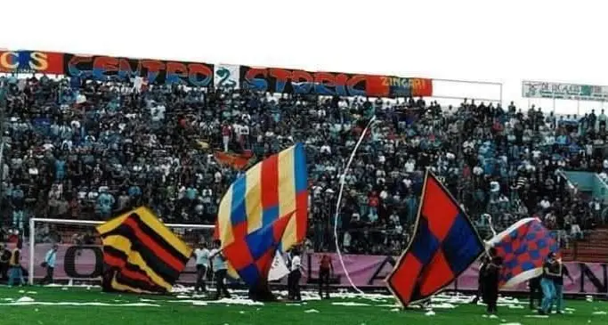 Casarano-Cosenza, sabato si rinnova il gemellaggio: al Capozza torna una sfida che profuma di storia\n