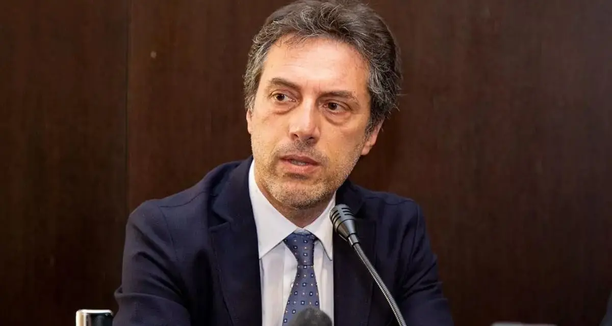 <p>Pd in rivolta a Catanzaro, 13 tra iscritti e dirigenti mettono Fiorita nel mirino: «Sempre più sostenuto da Lega e centrodestra»</p>