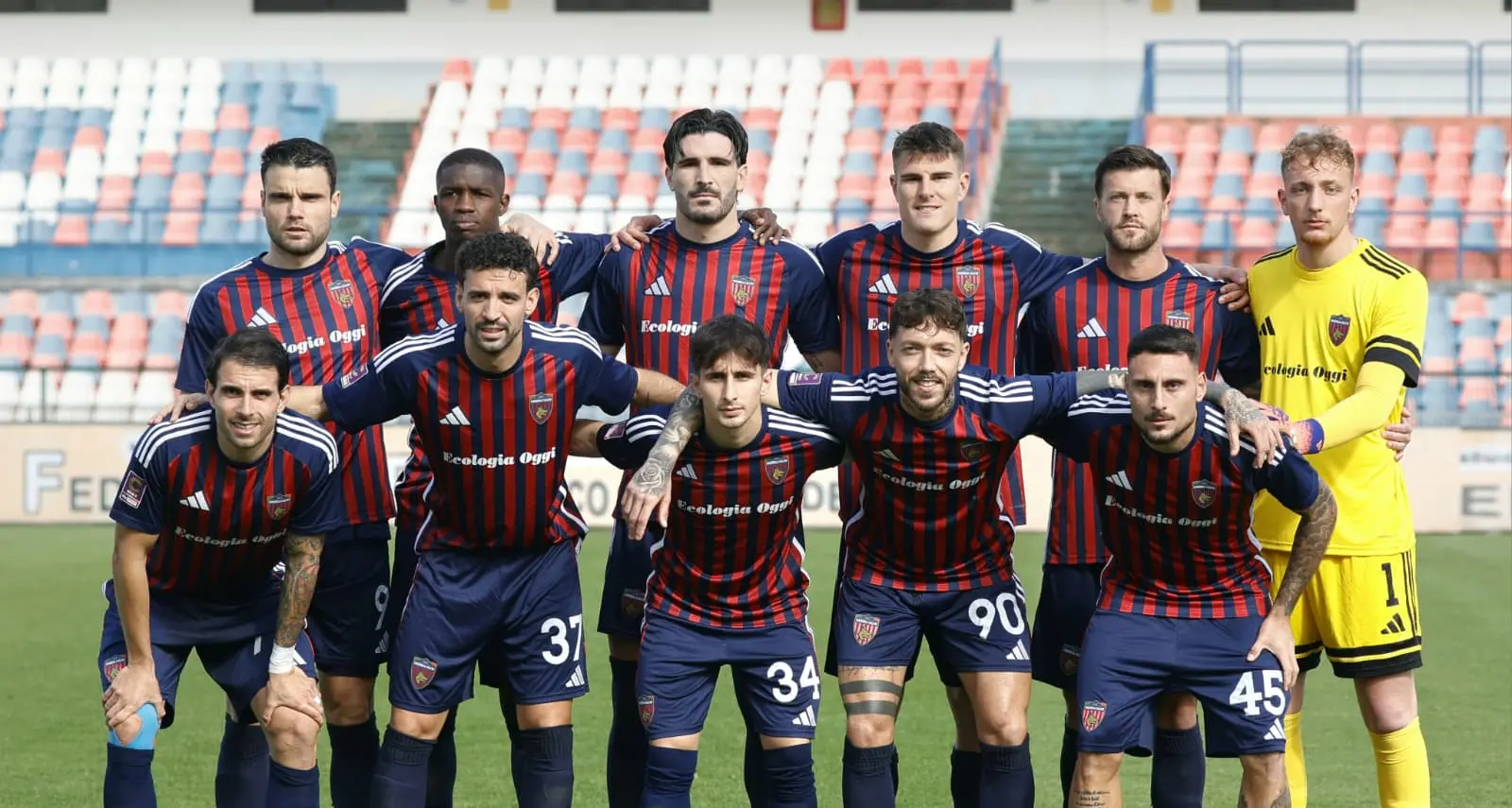 Serie C, ultime cinque giornate da primato per il Cosenza: lupi in vetta insieme al Benevento\n