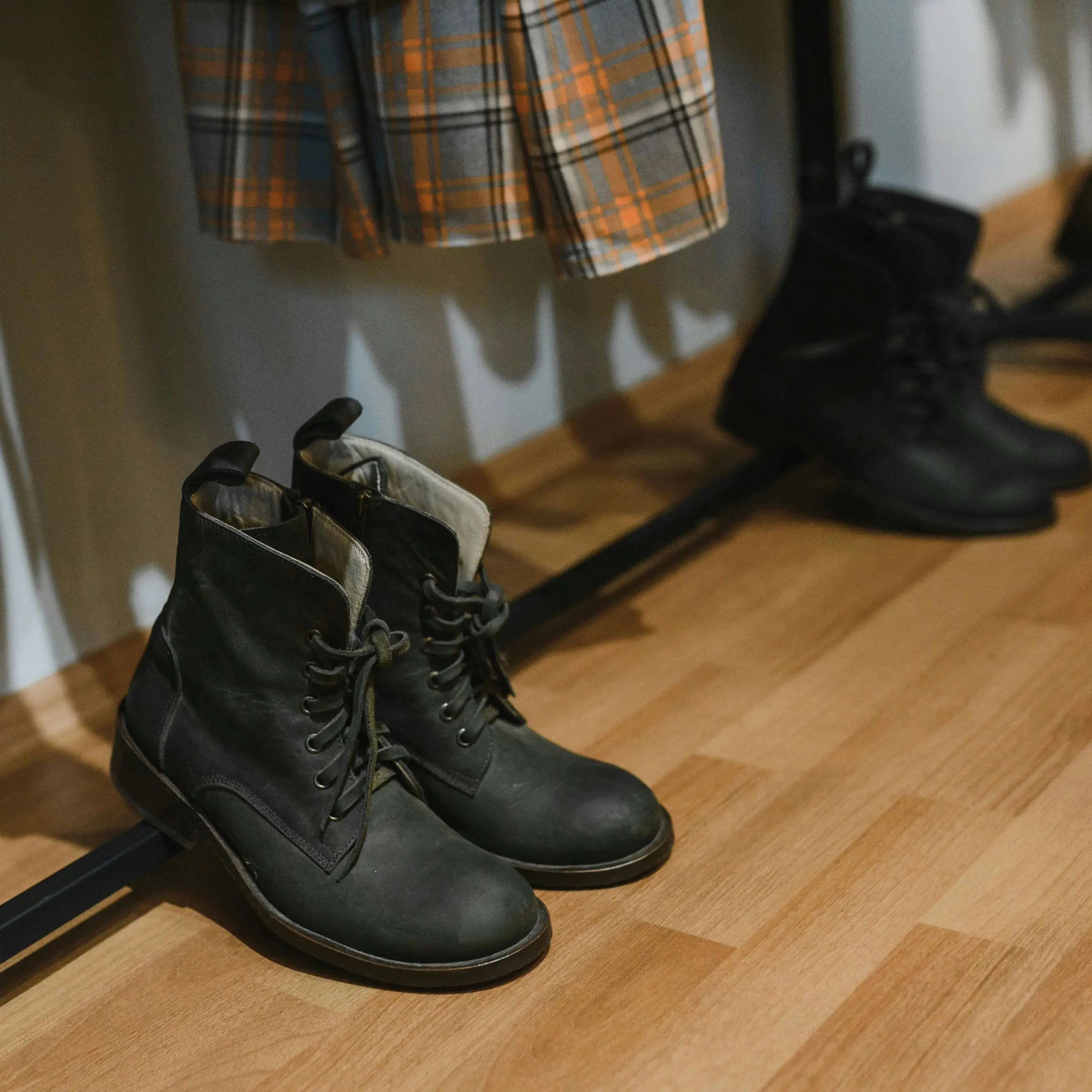 <p>Meno negozi, più ristoranti: la desertificazione commerciale avanza anche in Calabria: -17,6% di attività</p>