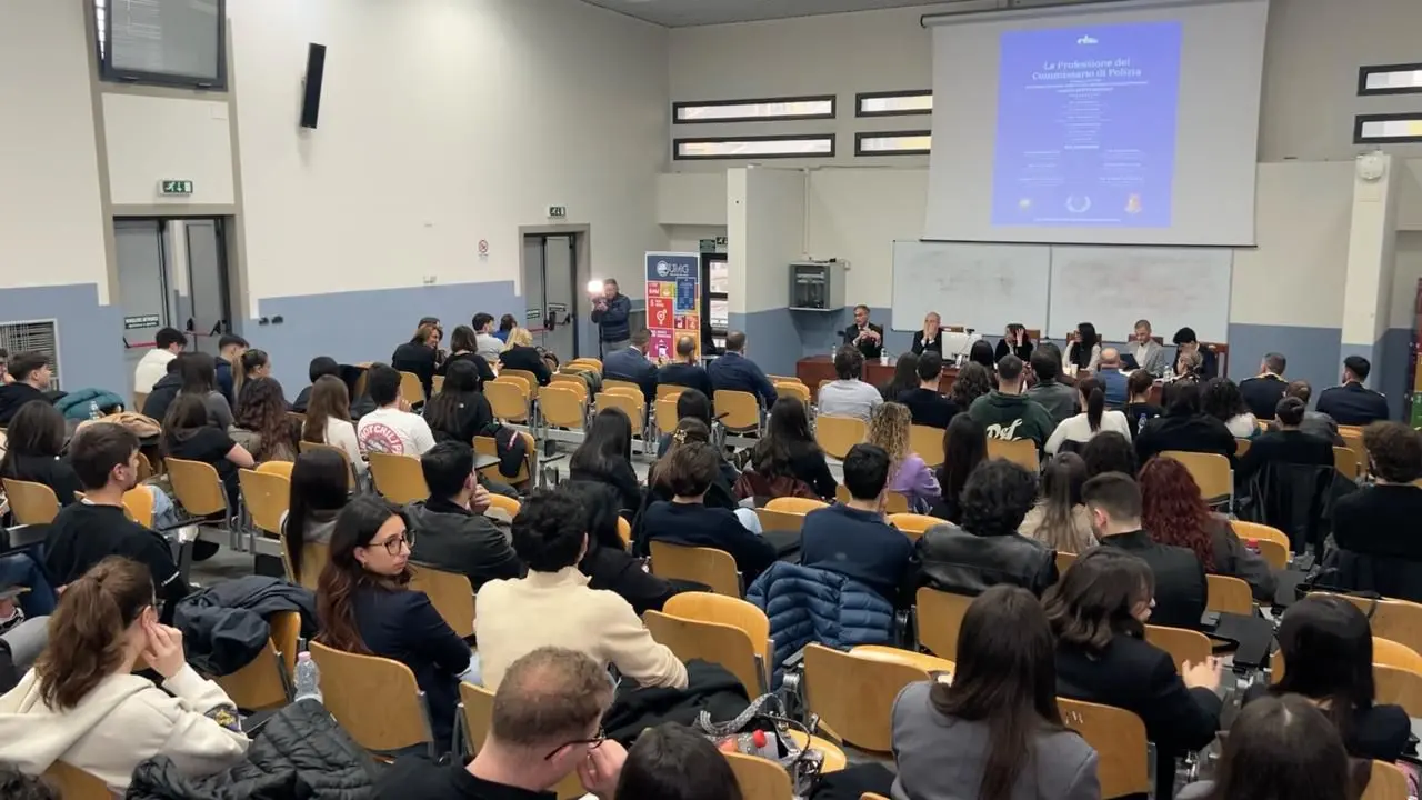 Il ruolo di commissario di polizia come “manager della sicurezza”, giornata di orientamento per gli studenti dell’Umg\u00A0\n