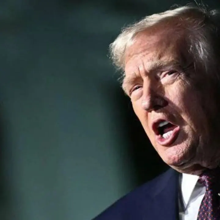 Trump: «L’Iran sta per arrendersi». Precipita un aereo Usa: 4 morti. Esplosione a Teheran durante manifestazioni di piazza\n