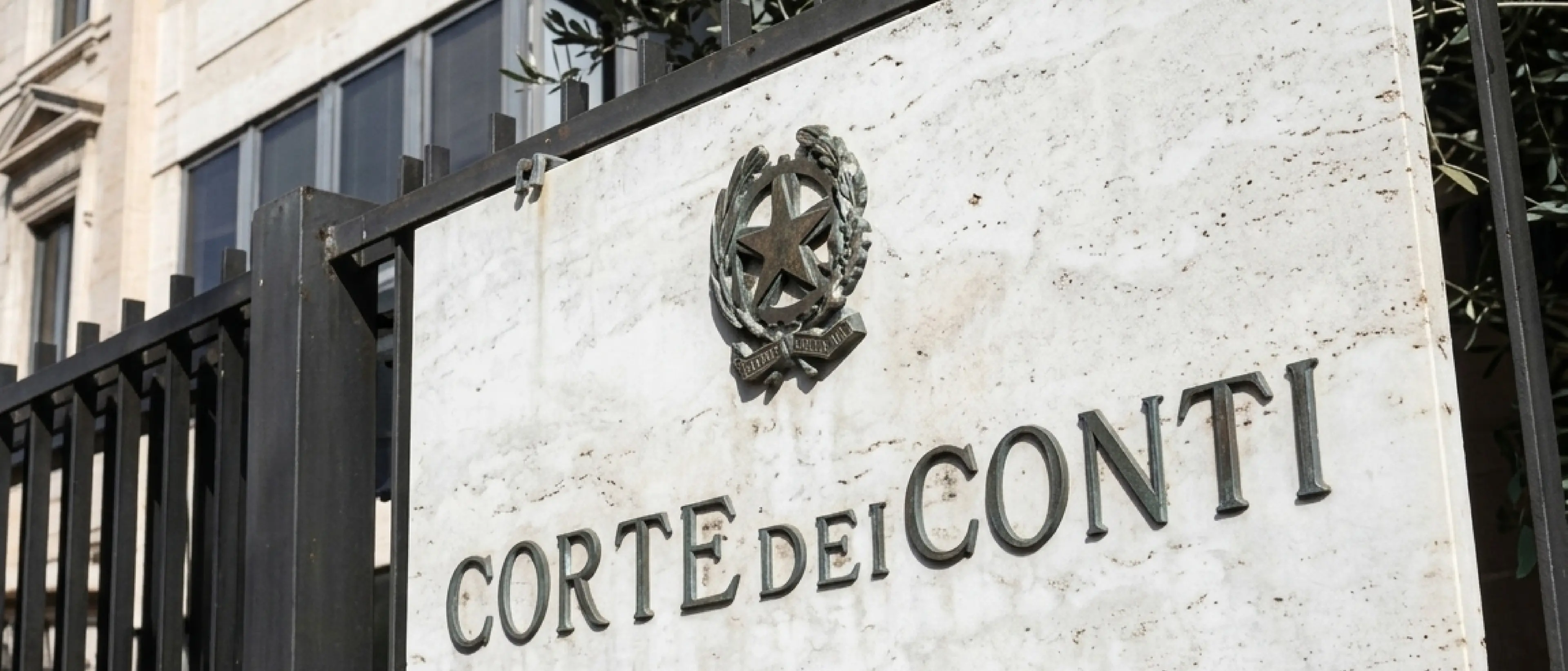 Calabria, il paradosso dei bilanci: quando il dissesto diventa la norma\n