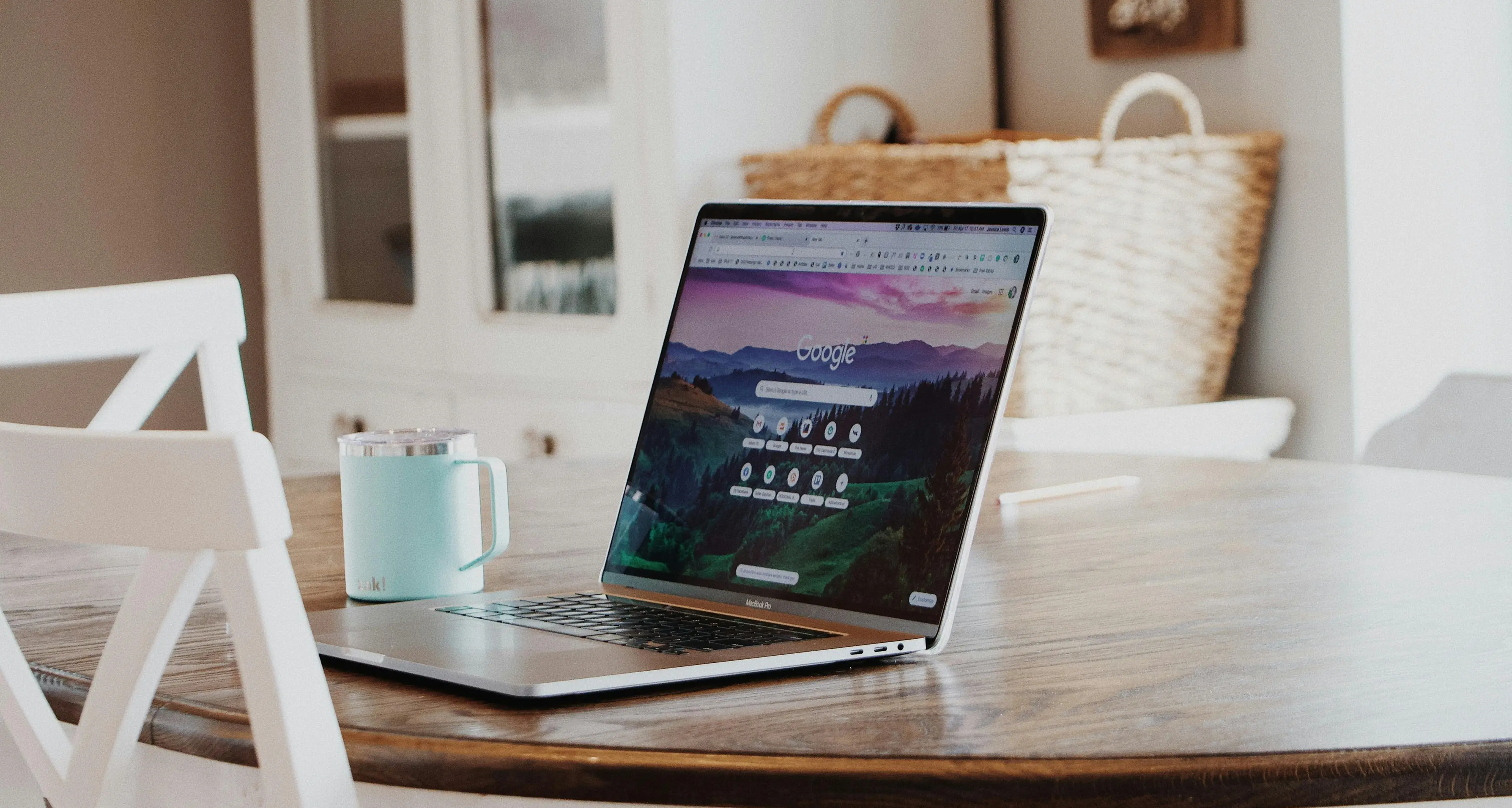 Intelligenza artificiale, boom di utenti e rischi per l’editoria: calo del 14% per i siti italiani\n