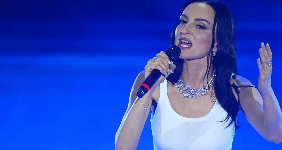 Musica, la “Magica favola” di Arisa continua al Roccella Summer Festival\n