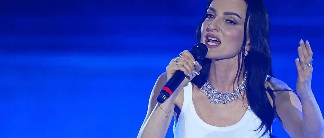 Musica, la “Magica favola” di Arisa continua al Roccella Summer Festival\n