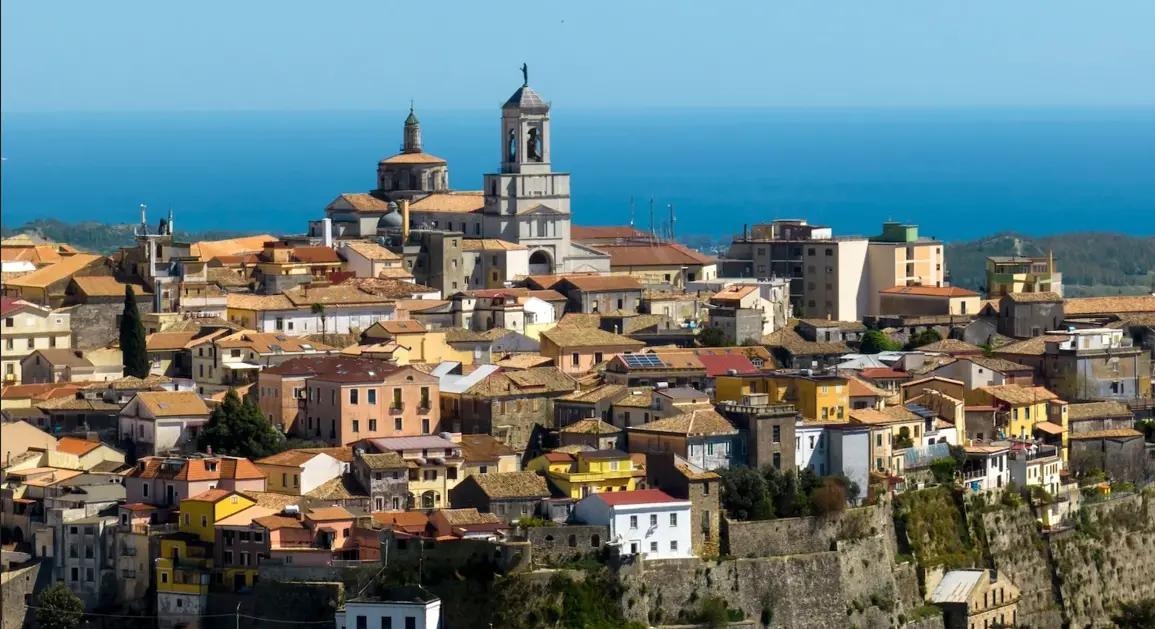 Premio “Catanzaro Nostra”, la terza edizione celebra chi difende la bellezza e l’identità della città\n