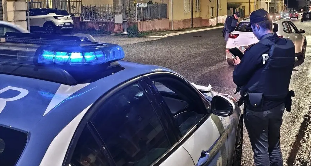 Stretta sui controlli di Polizia in provincia di Vibo: identificate in tutto 279 persone e fermati 167 veicoli\n