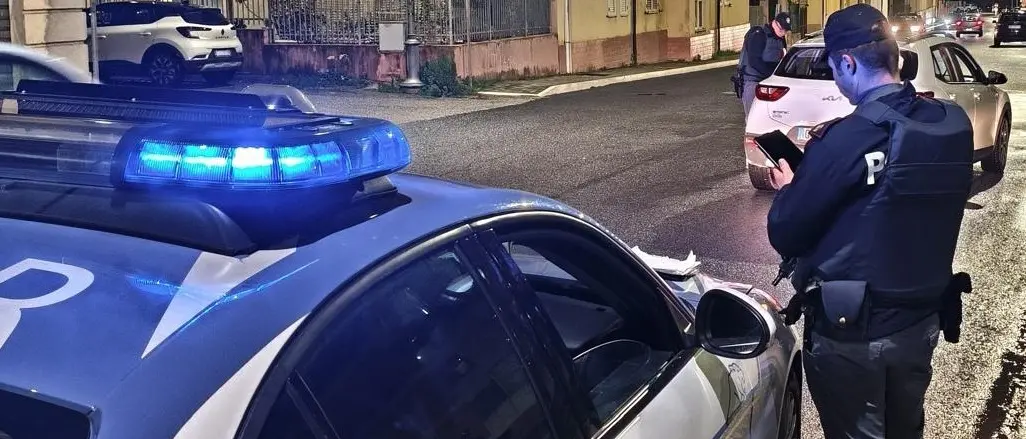 Stretta sui controlli di Polizia in provincia di Vibo: identificate in tutto 279 persone e fermati 167 veicoli\n