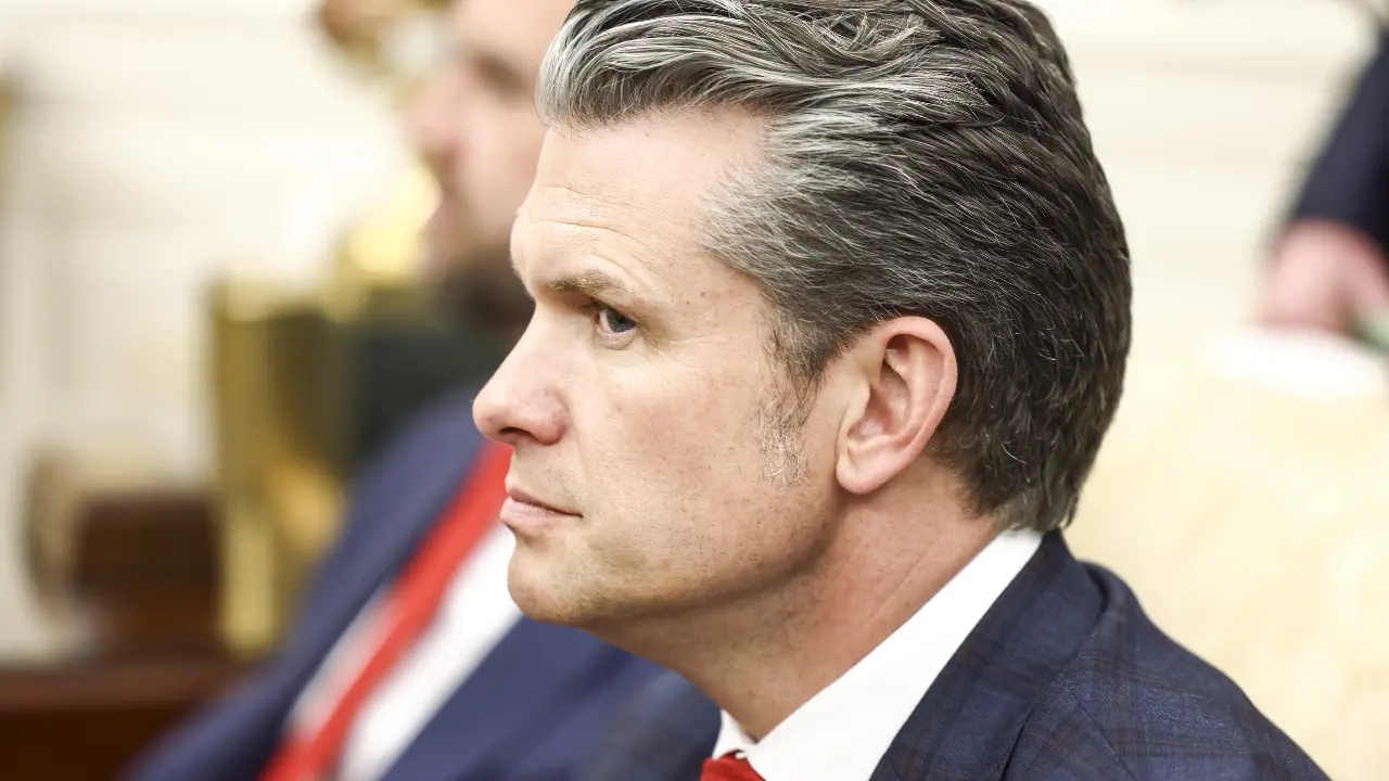 <p>Pete Hegseth</p>\\n