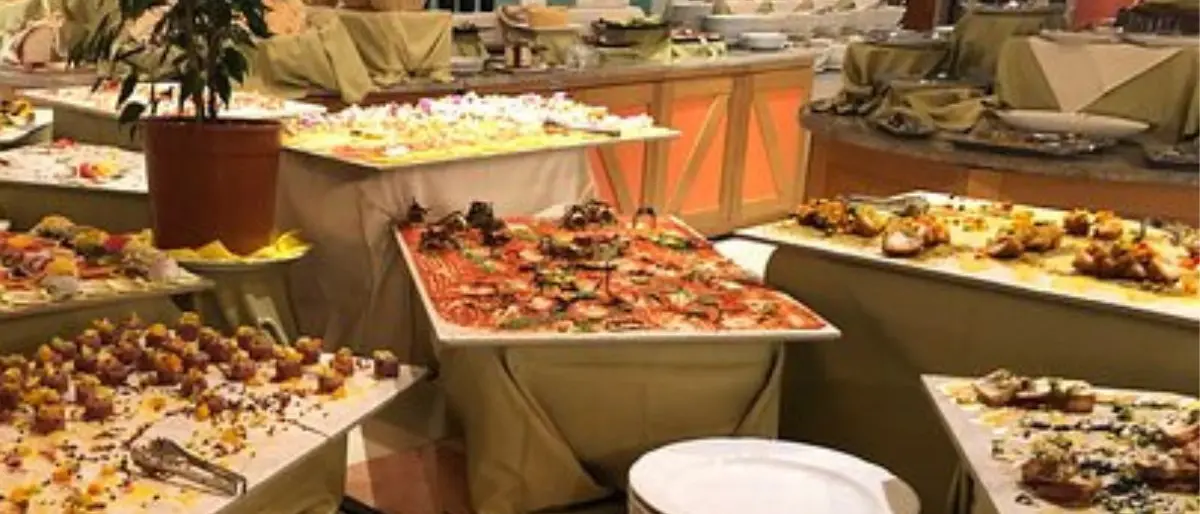 Turismo 2026, tre job day della Regione Calabria: 151 posti tra Praia a Mare, Catanzaro e Tropea\n