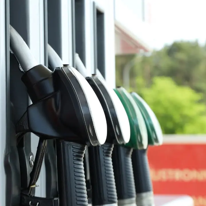 «A Rende il distributore di carburanti non può sorgere a quella distanza dalla scuola»\n