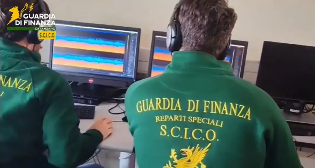 ‘Ndrangheta, la cosca Gallace al centro del narcotraffico internazionale: chiuse le indagini per 53 persone – NOMI\n