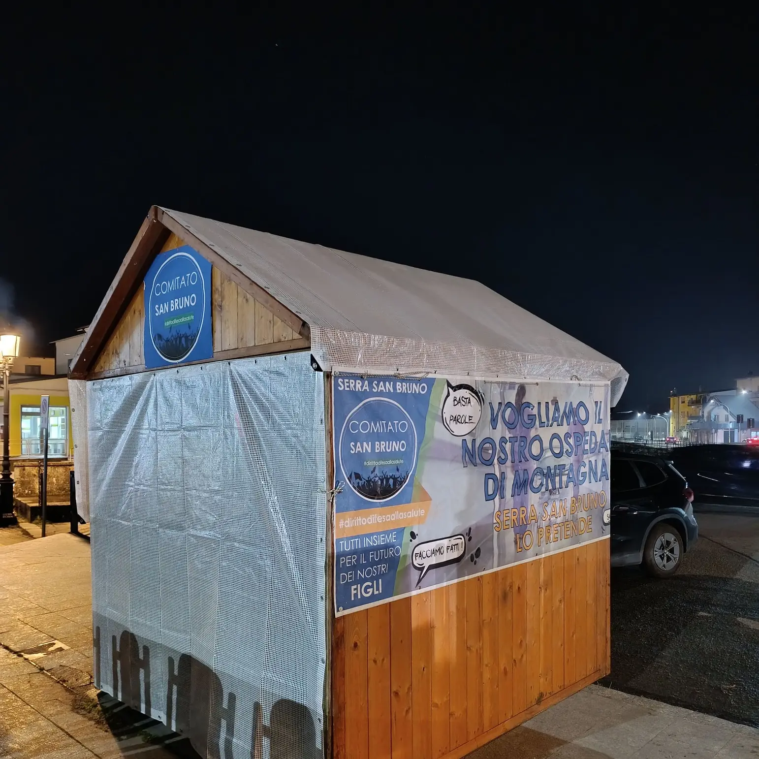 La battaglia a difesa dell’ospedale di Serra San Bruno sale di livello: istituito il presidio civico permanente in piazza\n
