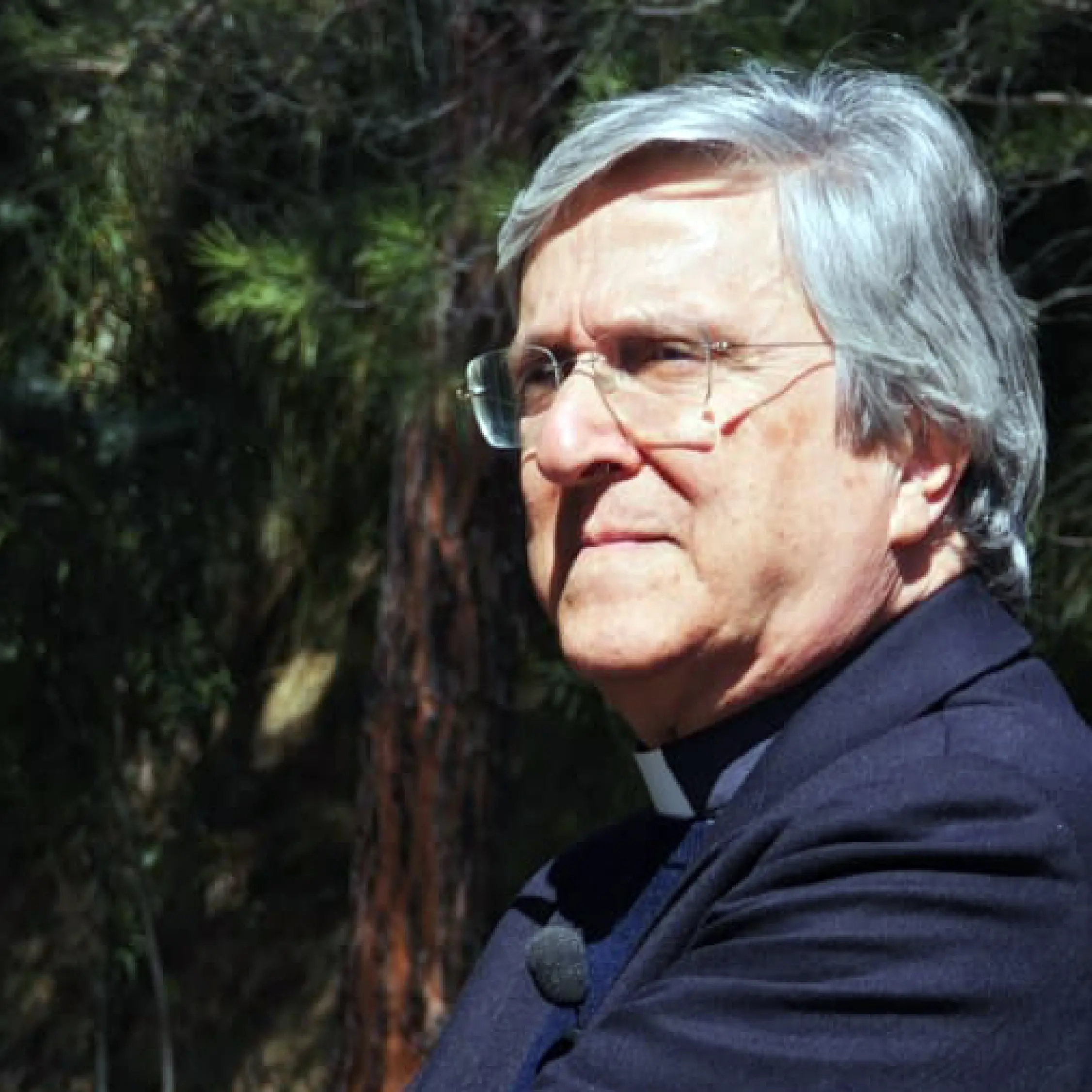 Referendum,\u00A0monsignor Savino rinuncia al congresso di Md: «Troppo frastuono, il mio non era uno spot per il No»\n