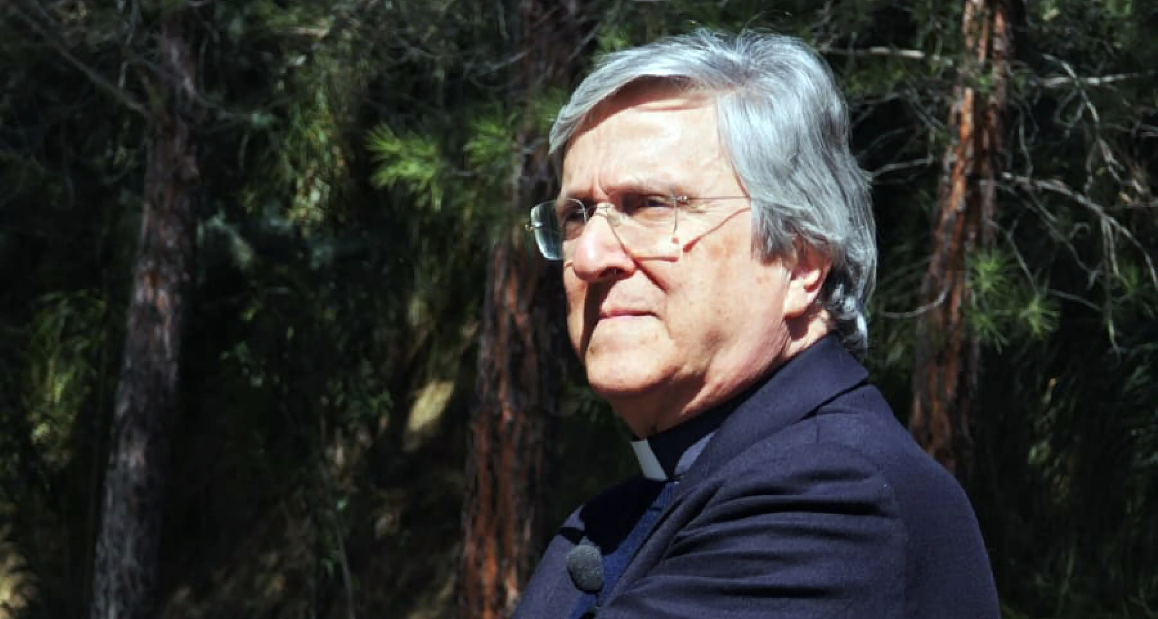 <p>Referendum, <span style=\"color:hsl(0, 75%, 60%);\">monsignor Savino </span>rinuncia al congresso di Md: «Troppo frastuono, il mio non era uno spot per il No»</p>