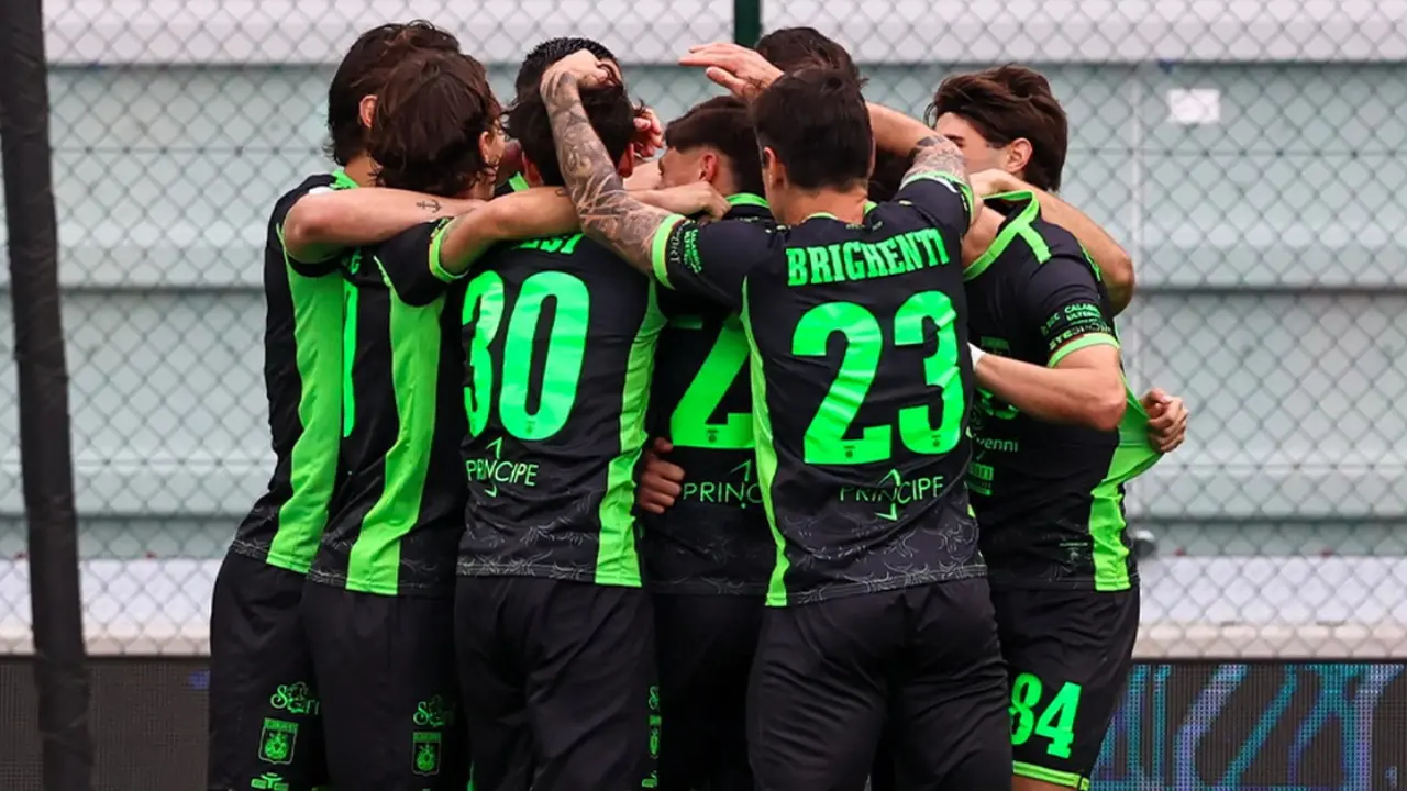 Iemmello show a Padova, Alesi e due volte il capitano per il nuovo successo del Catanzaro: finale 1-3\n