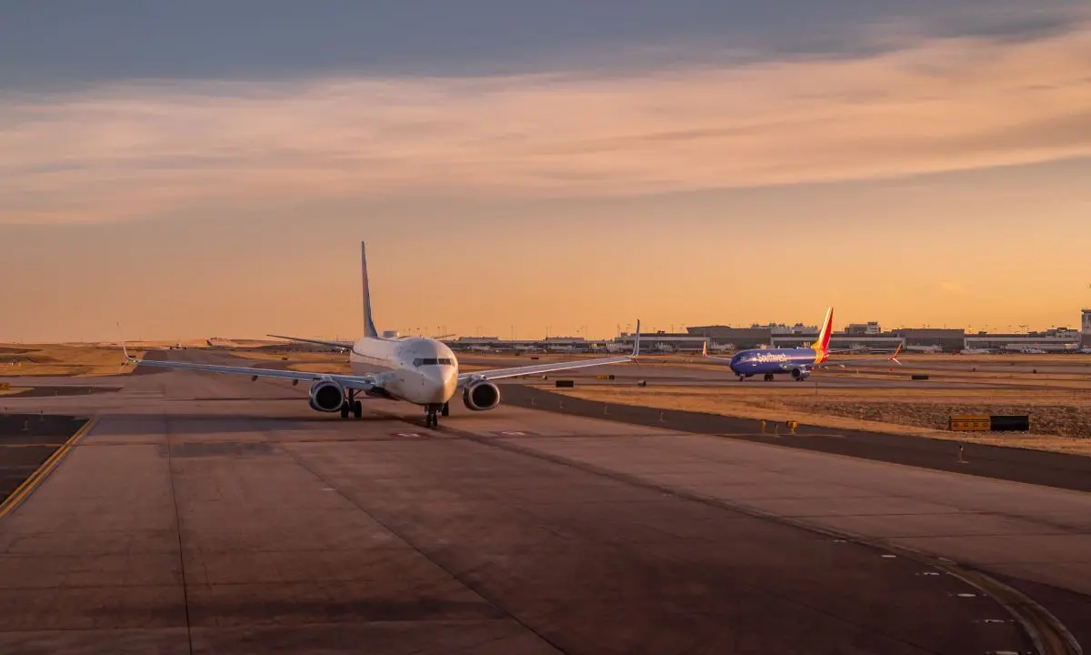 Tornare in Calabria per Pasqua resta un lusso:\u00A0oltre 300 euro per un volo fino a Reggio o Crotone\n