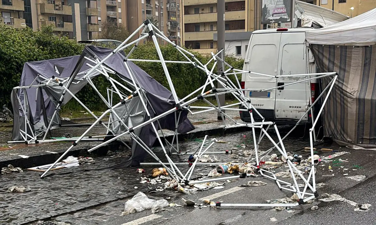 Meteo Cosenza, in giornata il clou del ciclone con raffiche fino a 100 km/h\n