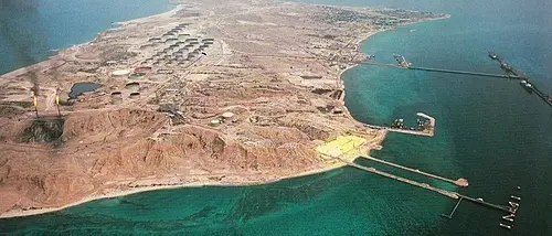 Trump punta l’isola di Kharg, arrivano i marines: da qui passa il 90% delle esportazioni di greggio dell’Iran\n