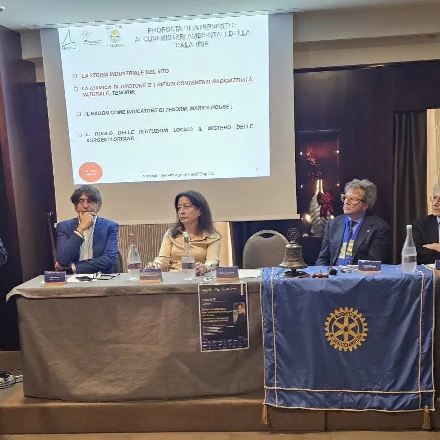 Radioattività naturale impropria in Calabria: esperti a confronto a Rende\n