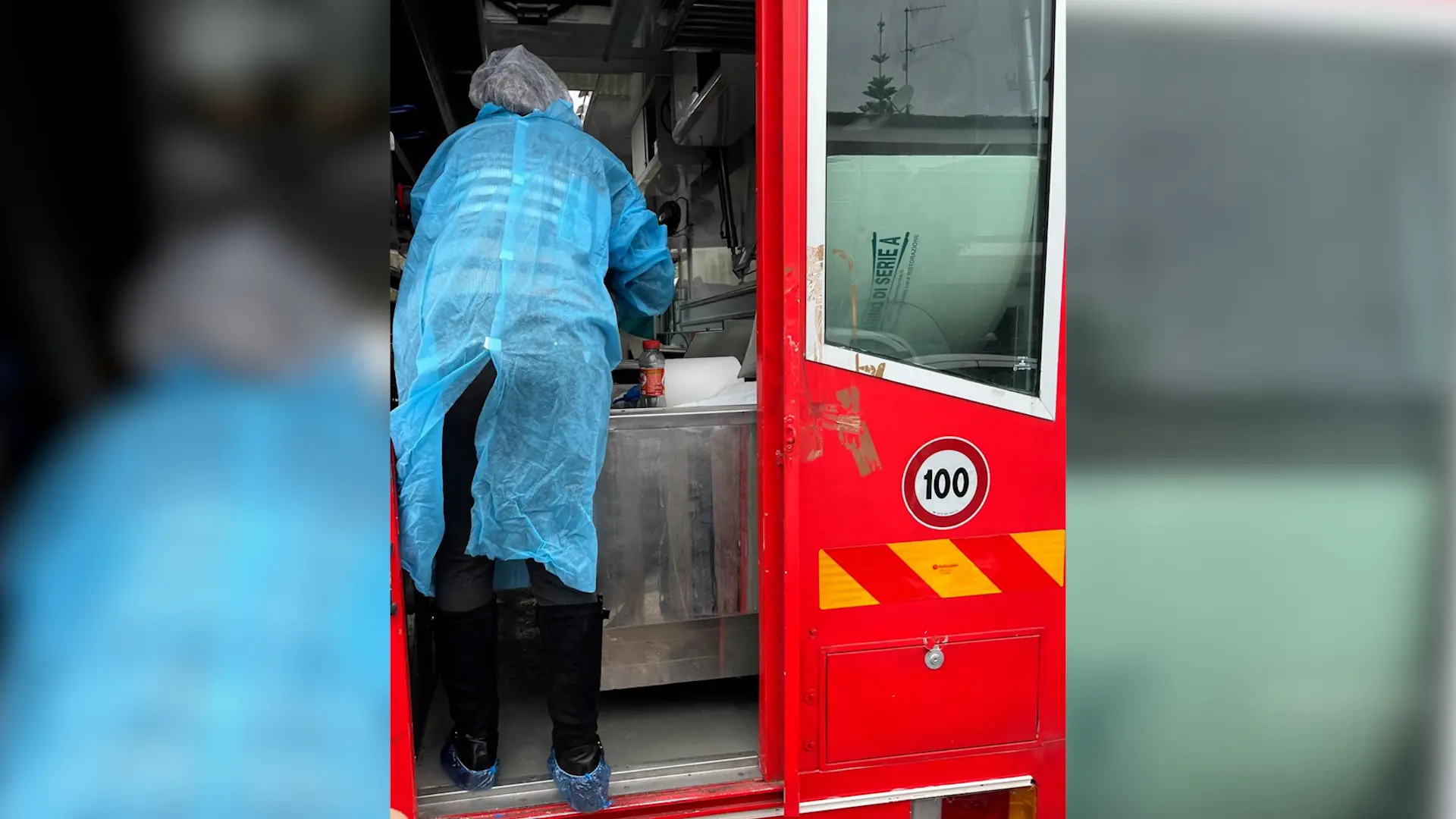 <p>I nuovi controlli effettuati sul food truck sotto sequestro</p>\\n