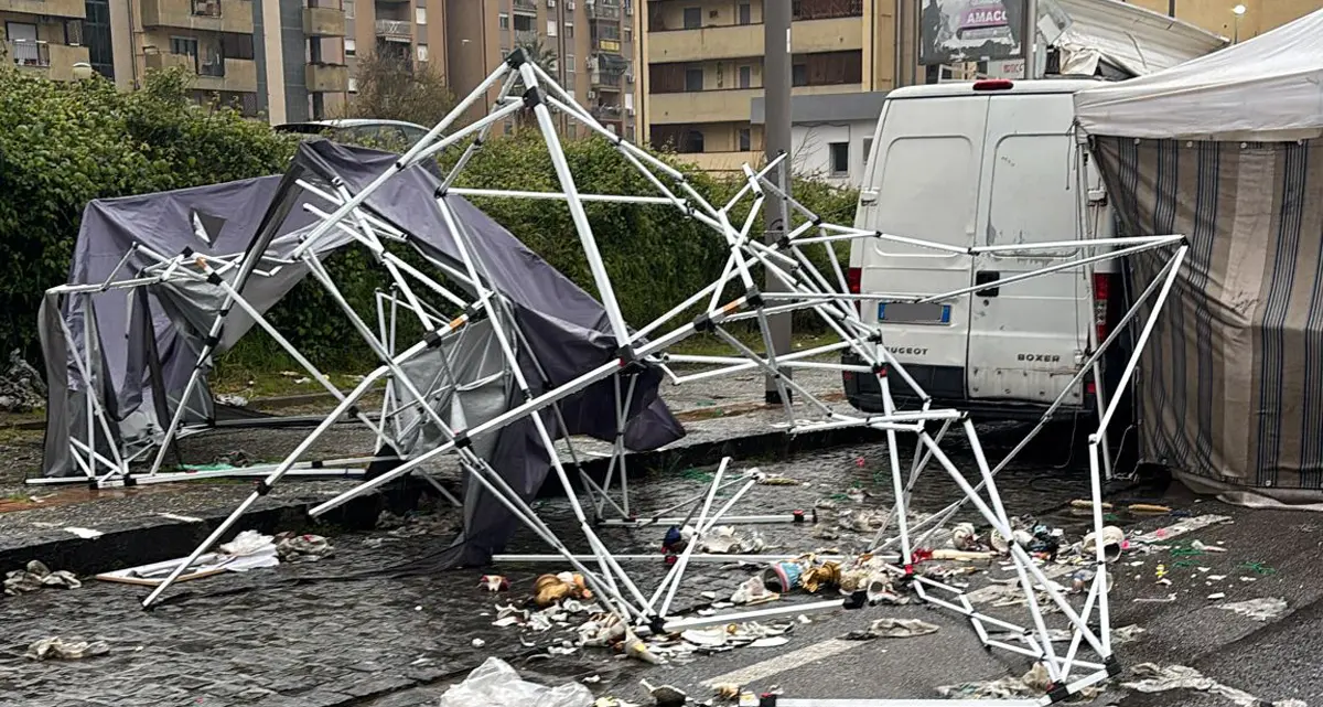 <p>«<span style=\"color:hsl(0, 75%, 60%);\">Rischio bomba sociale</span> in Calabria tra rincari e maltempo»: la Cgil lancia l’allarme</p>