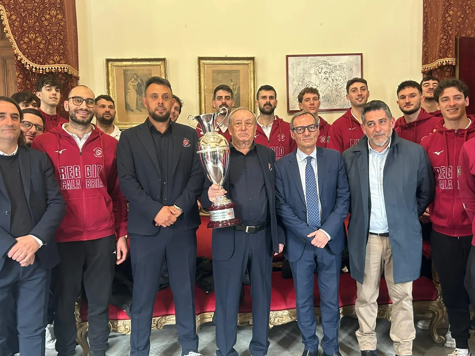 La Domotek Volley porta la Coppa Italia a Palazzo San Giorgio. Le congratulazioni dei vertici dell’Amministrazione comunale\n
