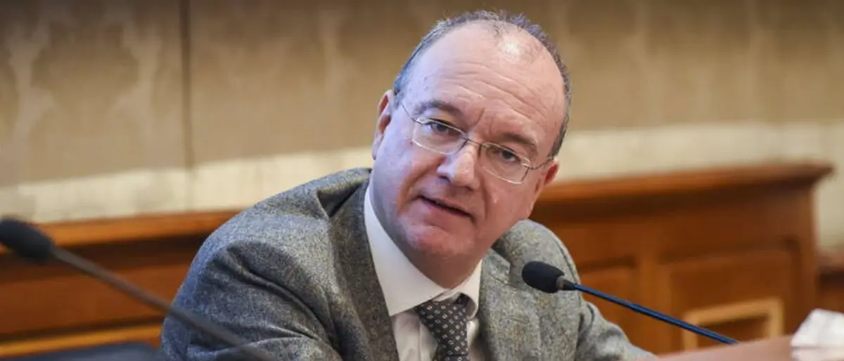 Valditara torna in Calabria:\u00A0il ministro dell’Istruzione in visita alle scuole superiori di Paola\n