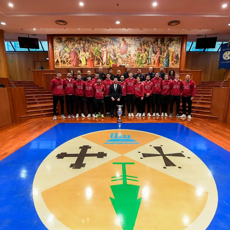 Gli atleti campioni d'Italia della Domotek ricevuti a palazzo Campanella, Cirillo: «Siete un orgoglio per la nostra terra»\n