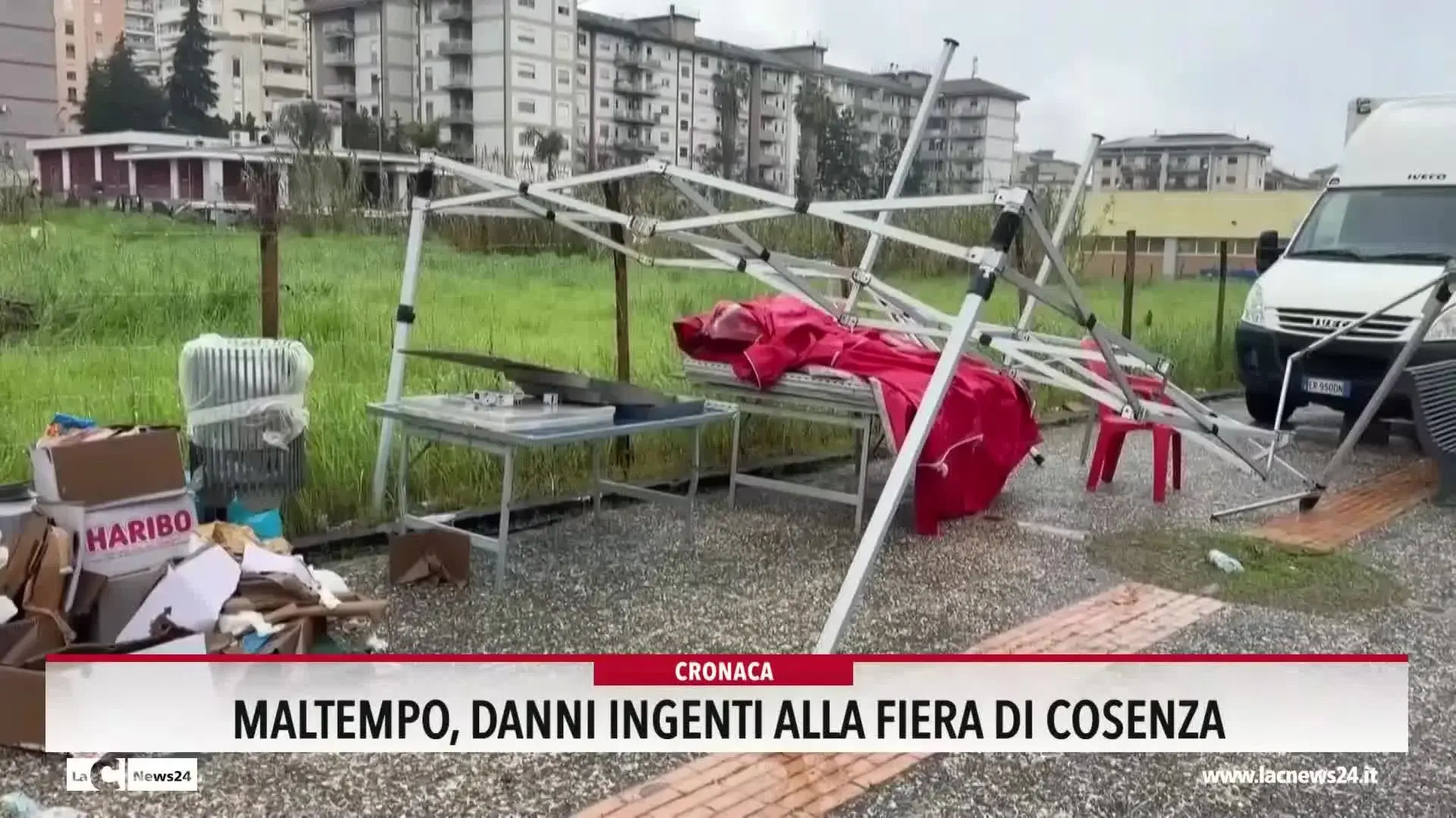 Maltempo, danni ingenti alla fiera di Cosenza