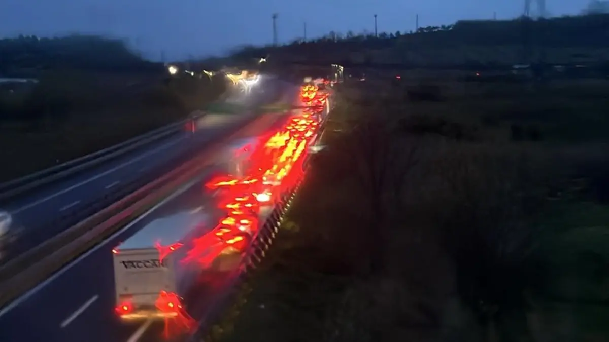 Autostrada A2 del Mediterraneo, incidente nel tratto\u00A0tra Gioia Tauro e Palmi: un ferito lieve\n