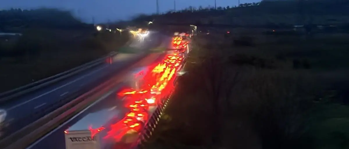 Autostrada A2 del Mediterraneo, incidente nel tratto\u00A0tra Gioia Tauro e Palmi: un ferito lieve\n