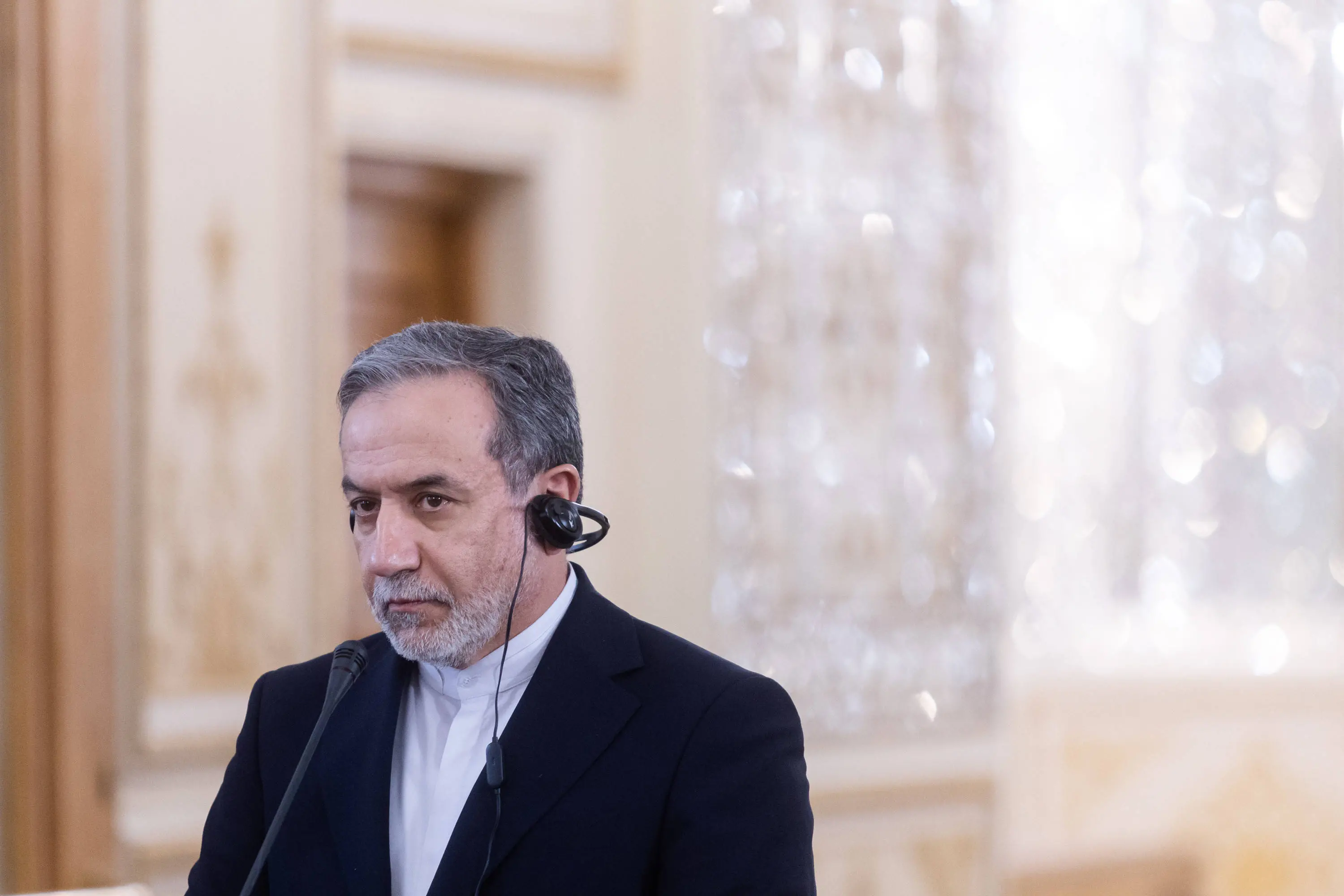 Usa e Iran tornano a parlarsi in segreto: riaperto un canale diretto per fermare la guerra\n