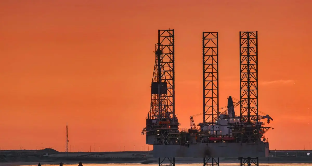 Iran, le compagnie petrolifere lanciano l’allarme: «La crisi energetica rischia di aggravarsi»\n