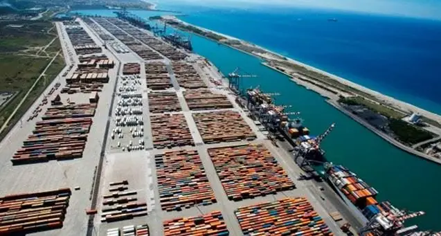 Gioia Tauro, il porto nella faglia della guerra: i container sospetti e il Mediterraneo che cambia volto\n