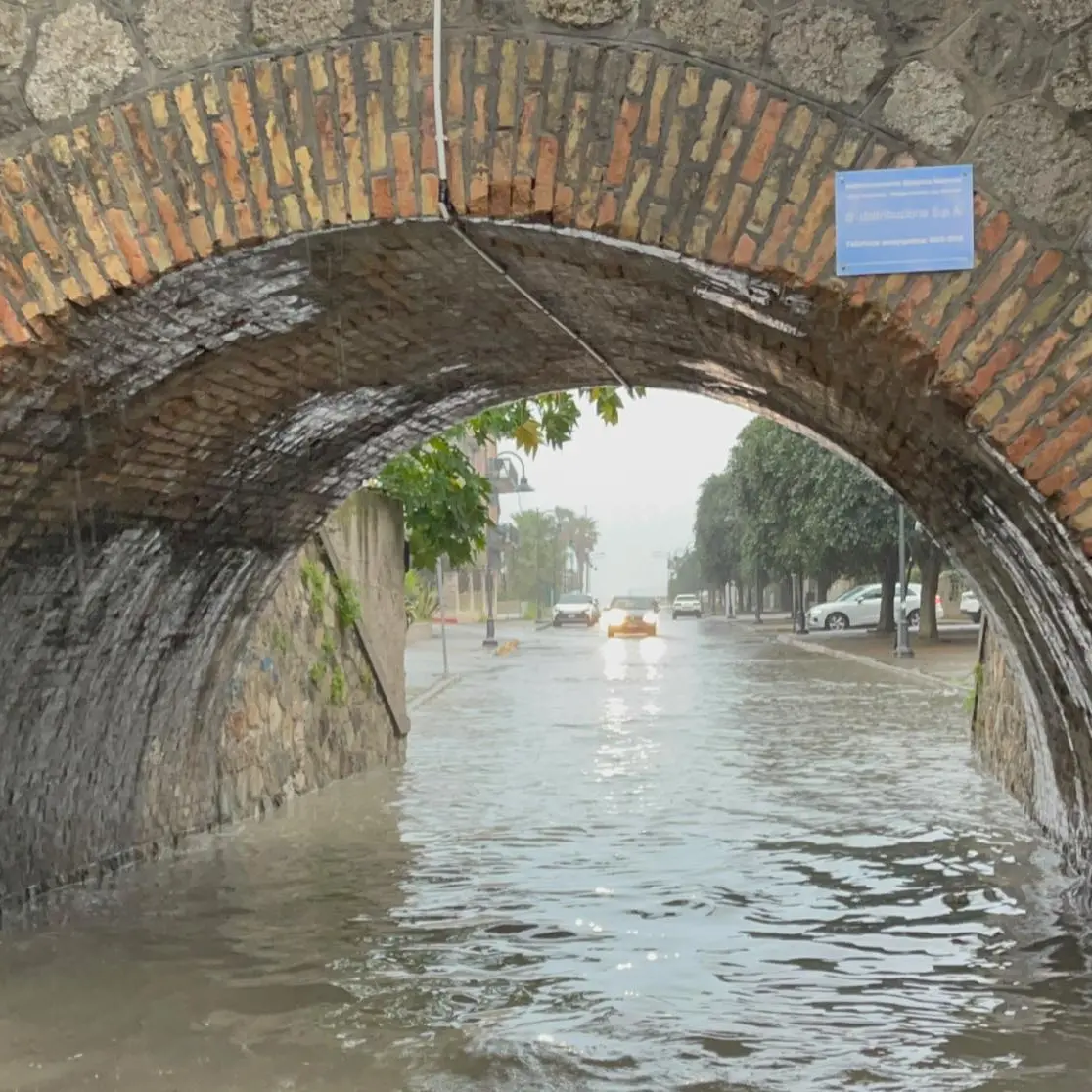 Maltempo nel Reggino, disagi tra Locride e tirrenica: allagamenti, strade chiuse e voli cancellati - IN AGGIORNAMENTO\n