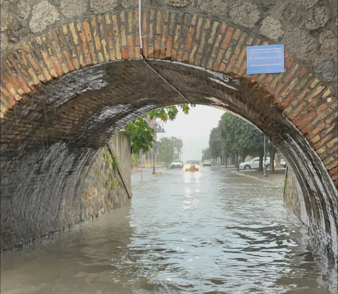 Maltempo nel Reggino, disagi tra Locride e tirrenica: allagamenti, strade chiuse e voli cancellati - IN AGGIORNAMENTO\n
