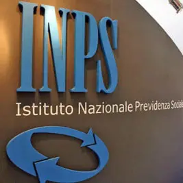 Titolo Inps, dal 2027 un mese in più per la pensione: ecco gli esclusi\n