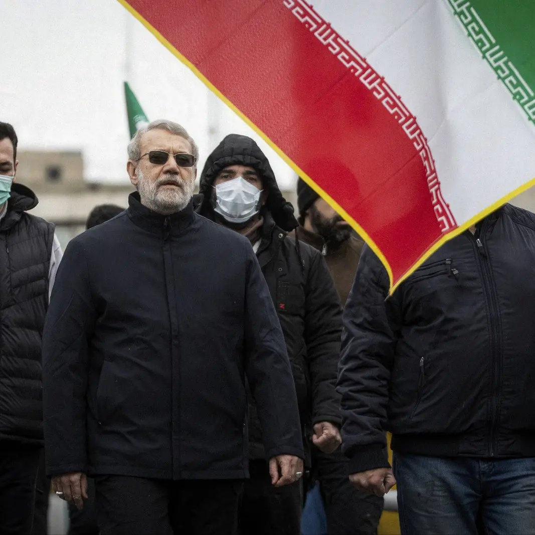 Guerra in Iran, Israele: «Uccisi in un raid nella notte il capo della sicurezza Larijani e il comandante dei Basij»\n