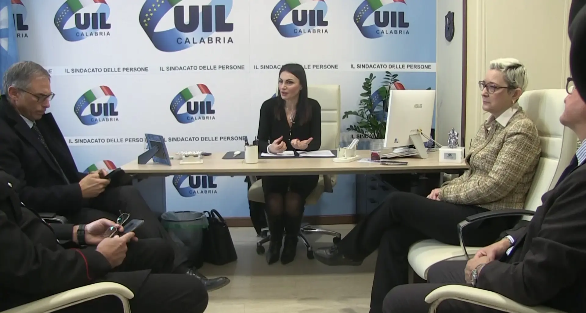 Uil Calabria, è il demansionamento dopo rientro dalla gravidanza il sopruso più ricorrente