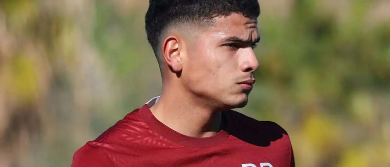 Reggioravagnese, Simigliani illumina Palmi con una rovesciata da urlo: «Quando è arrivato il pallone, non ci ho pensato due volte»\n