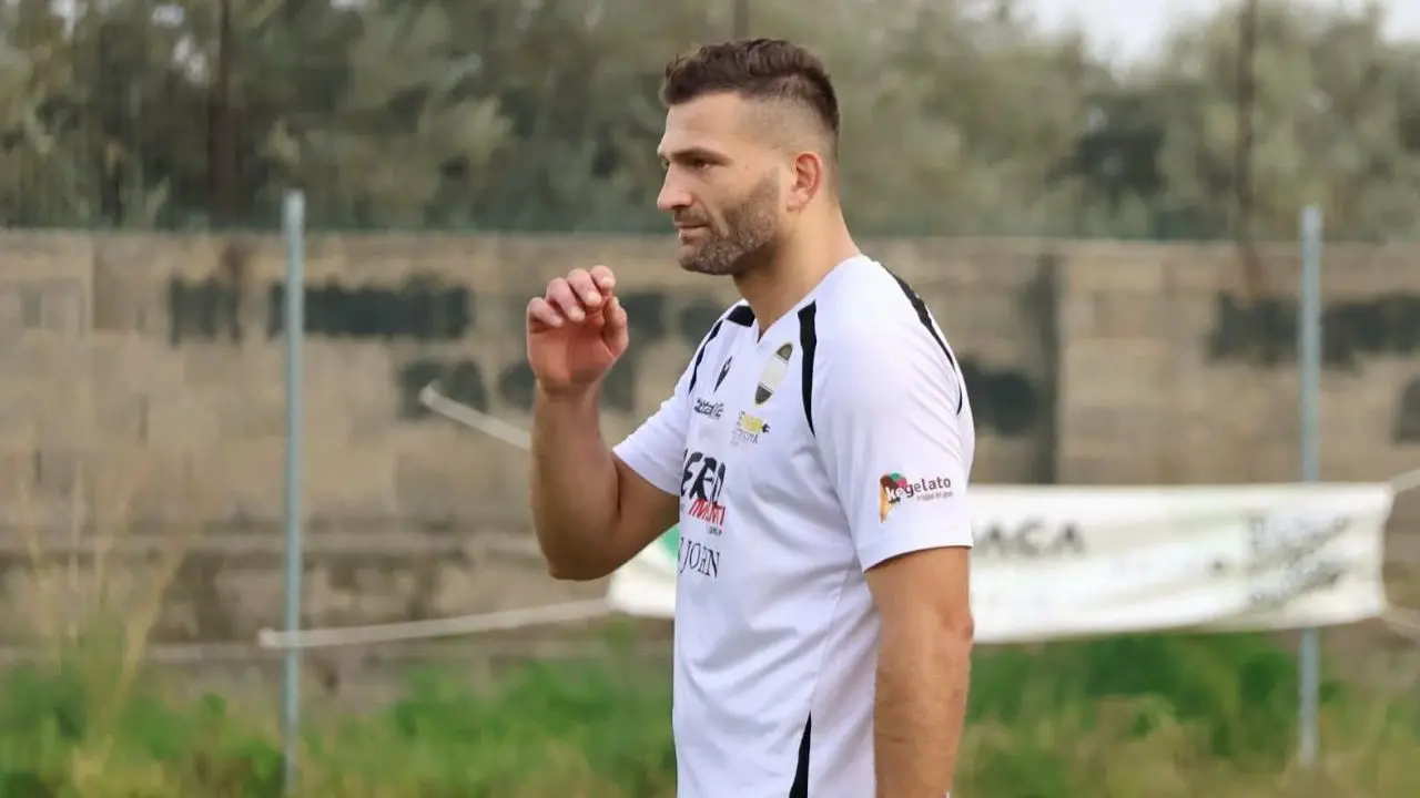 La Pro Pellaro si gode Foti,\u00A0il difensore goleador: «Obiettivo? Mantenere il quinto posto»\n